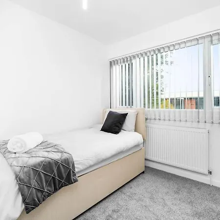 Villa Jlr,Nec,B'Ham Airport,Entire House,Wi-Fi,Netflix Birmingam Exterior foto
